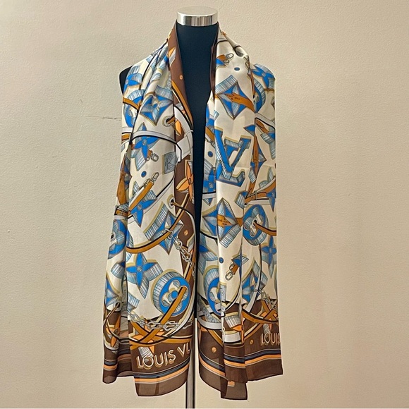 Accessories - L V Flowers and Leaves Pattern Silk Scarf